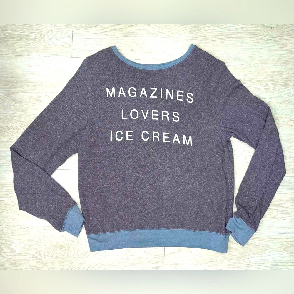 New Wildfox Size S Magazines
Lovers Ice Cream Pullover Baggy
Beach Jumper Gray‎